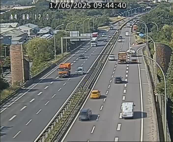 Traffic live webcam Luxembourg Jonction Foetz - A4 - BK 12.0 - direction Esch sur Alzette