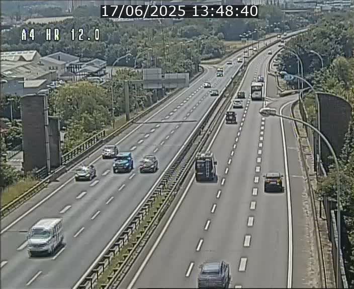 Traffic live webcam Luxembourg Jonction Foetz - A4 - BK 12.0 - direction Esch sur Alzette