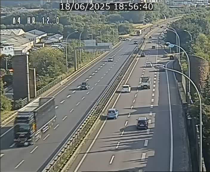 Traffic live webcam Luxembourg Jonction Foetz - A4 - BK 12.0 - direction Esch sur Alzette