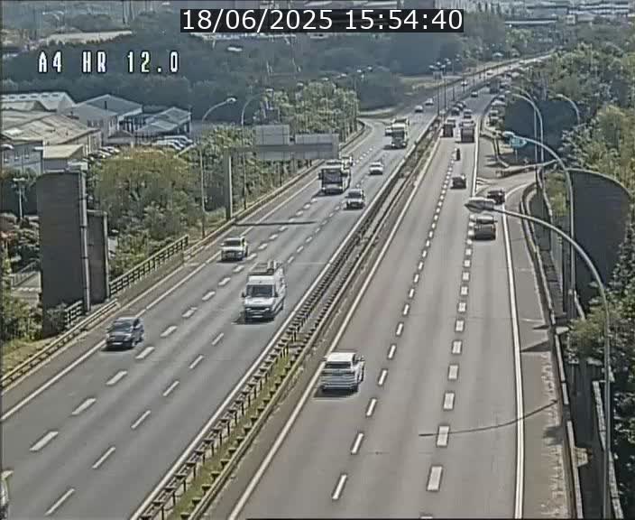 Traffic live webcam Luxembourg Jonction Foetz - A4 - BK 12.0 - direction Esch sur Alzette
