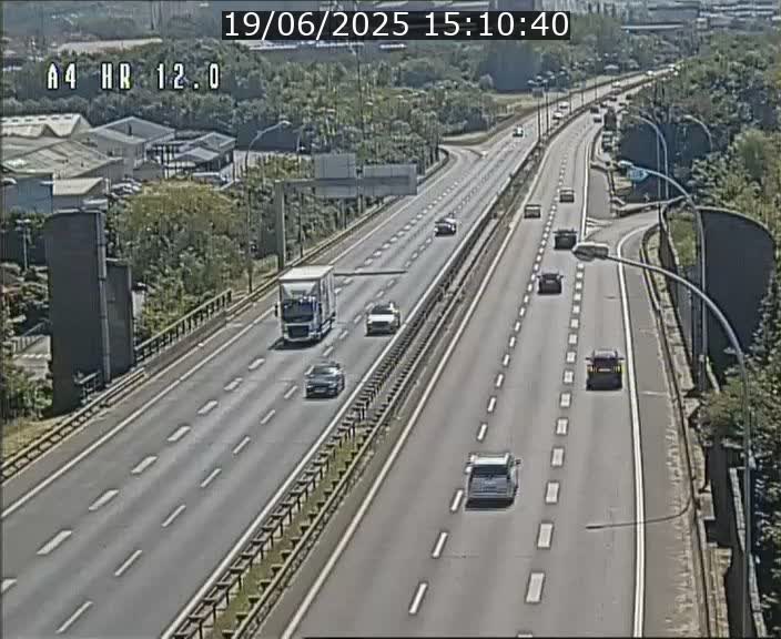 Traffic live webcam Luxembourg Jonction Foetz - A4 - BK 12.0 - direction Esch sur Alzette