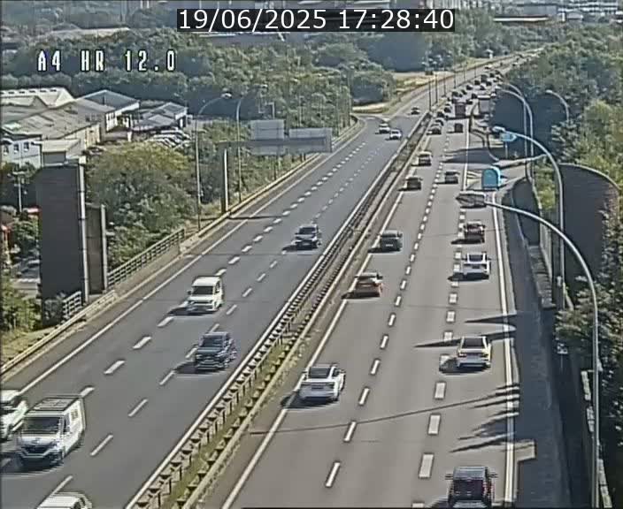Traffic live webcam Luxembourg Jonction Foetz - A4 - BK 12.0 - direction Esch sur Alzette