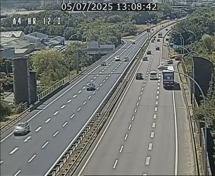 Traffic live webcam Luxembourg Jonction Foetz - A4 - BK 12.0 - direction Esch sur Alzette