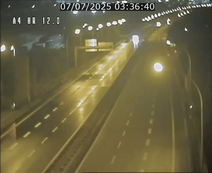 Traffic live webcam Luxembourg Jonction Foetz - A4 - BK 12.0 - direction Esch sur Alzette