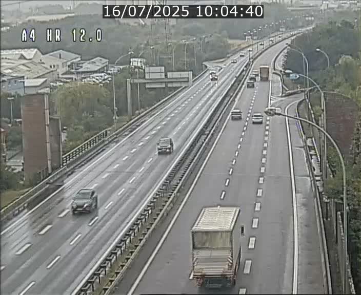 Traffic live webcam Luxembourg Jonction Foetz - A4 - BK 12.0 - direction Esch sur Alzette
