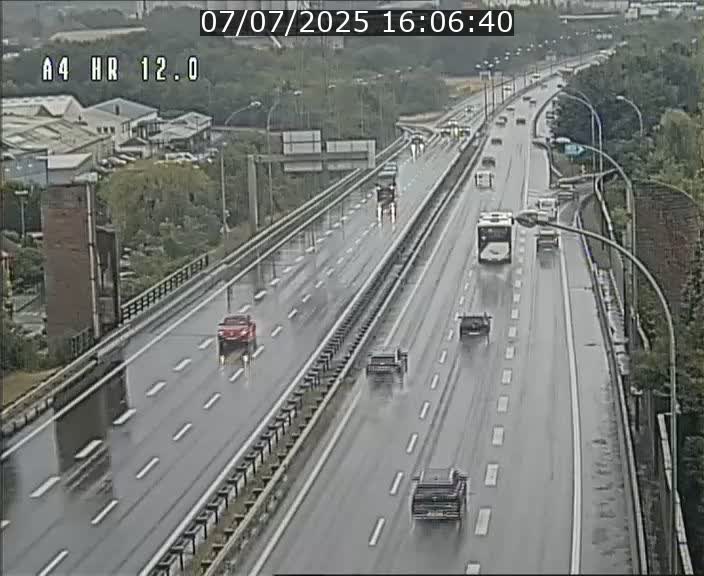 Traffic live webcam Luxembourg Jonction Foetz - A4 - BK 12.0 - direction Esch sur Alzette