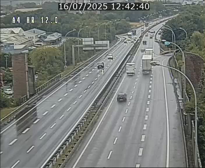 Traffic live webcam Luxembourg Jonction Foetz - A4 - BK 12.0 - direction Esch sur Alzette