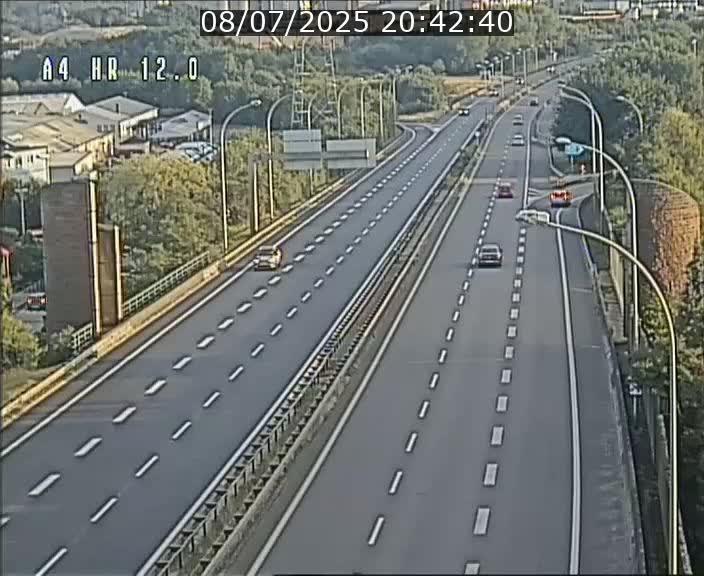 Traffic live webcam Luxembourg Jonction Foetz - A4 - BK 12.0 - direction Esch sur Alzette