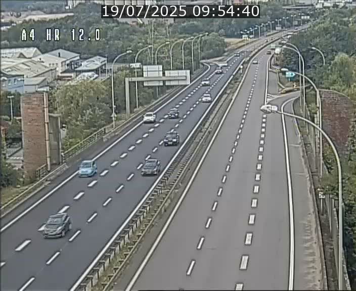 Traffic live webcam Luxembourg Jonction Foetz - A4 - BK 12.0 - direction Esch sur Alzette