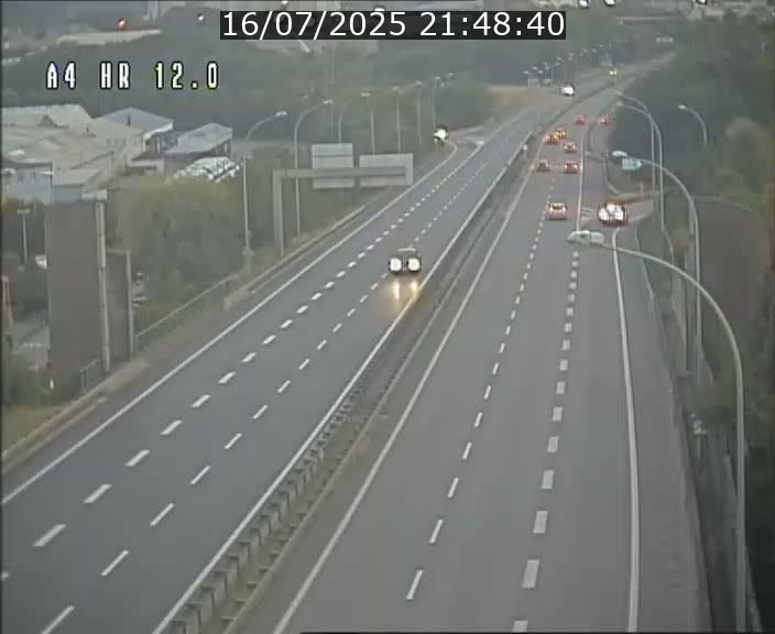 Traffic live webcam Luxembourg Jonction Foetz - A4 - BK 12.0 - direction Esch sur Alzette