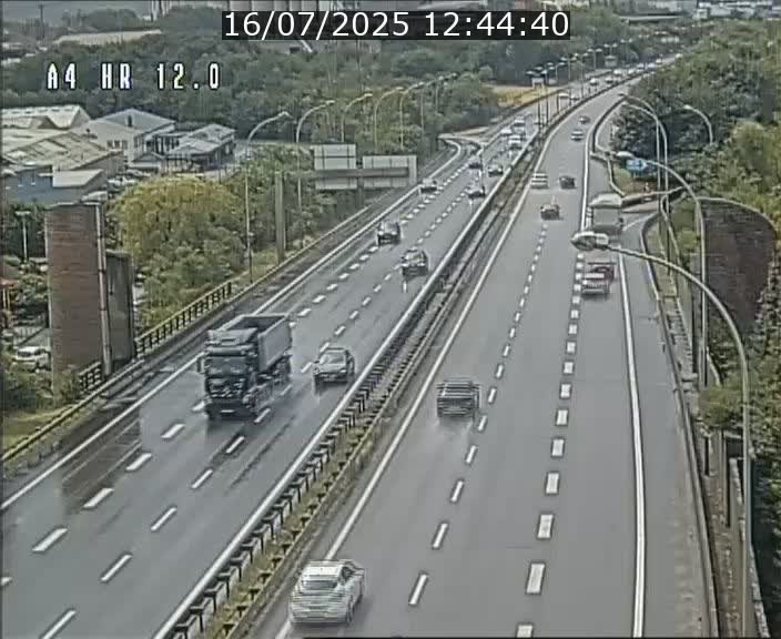 Traffic live webcam Luxembourg Jonction Foetz - A4 - BK 12.0 - direction Esch sur Alzette