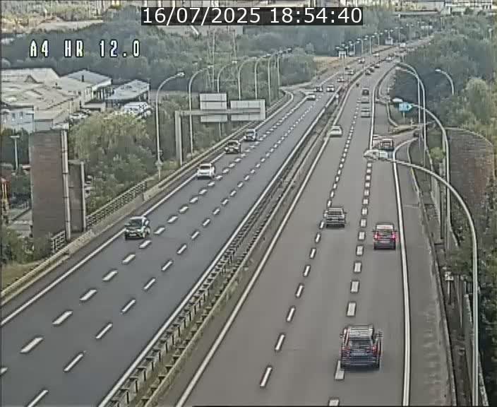 Traffic live webcam Luxembourg Jonction Foetz - A4 - BK 12.0 - direction Esch sur Alzette