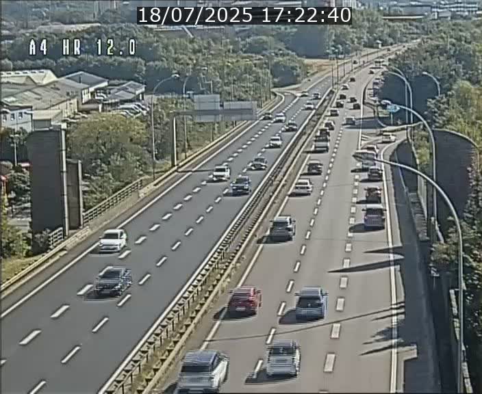 Traffic live webcam Luxembourg Jonction Foetz - A4 - BK 12.0 - direction Esch sur Alzette
