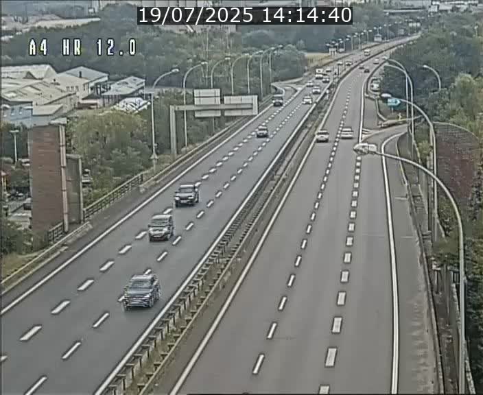 Traffic live webcam Luxembourg Jonction Foetz - A4 - BK 12.0 - direction Esch sur Alzette