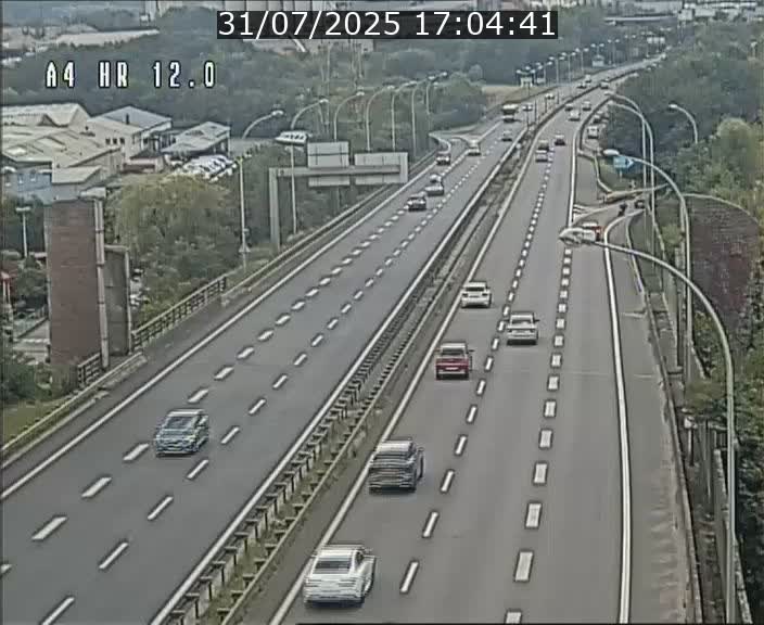Traffic live webcam Luxembourg Jonction Foetz - A4 - BK 12.0 - direction Esch sur Alzette