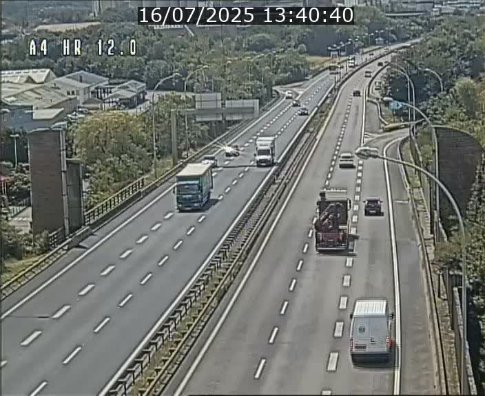 Traffic live webcam Luxembourg Jonction Foetz - A4 - BK 12.0 - direction Esch sur Alzette