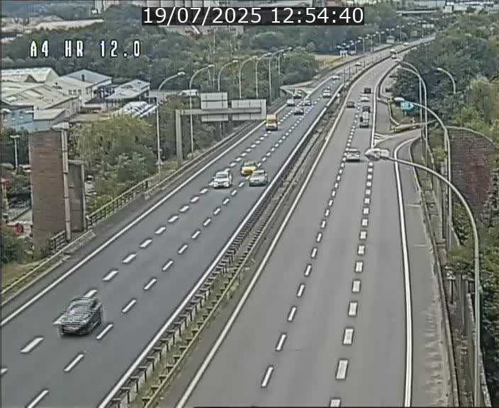 Traffic live webcam Luxembourg Jonction Foetz - A4 - BK 12.0 - direction Esch sur Alzette