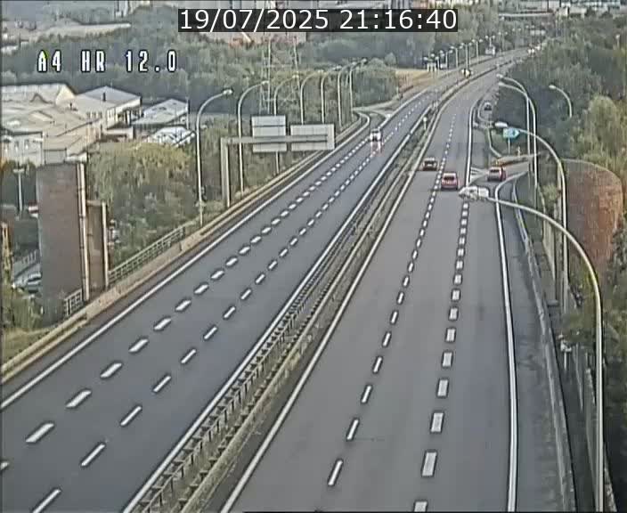 Traffic live webcam Luxembourg Jonction Foetz - A4 - BK 12.0 - direction Esch sur Alzette