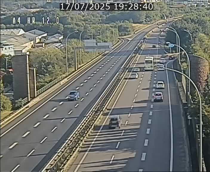 Traffic live webcam Luxembourg Jonction Foetz - A4 - BK 12.0 - direction Esch sur Alzette