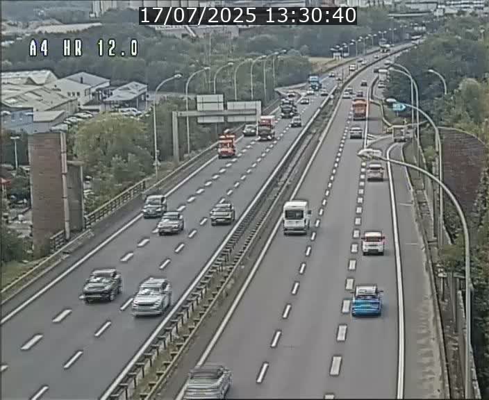 Traffic live webcam Luxembourg Jonction Foetz - A4 - BK 12.0 - direction Esch sur Alzette