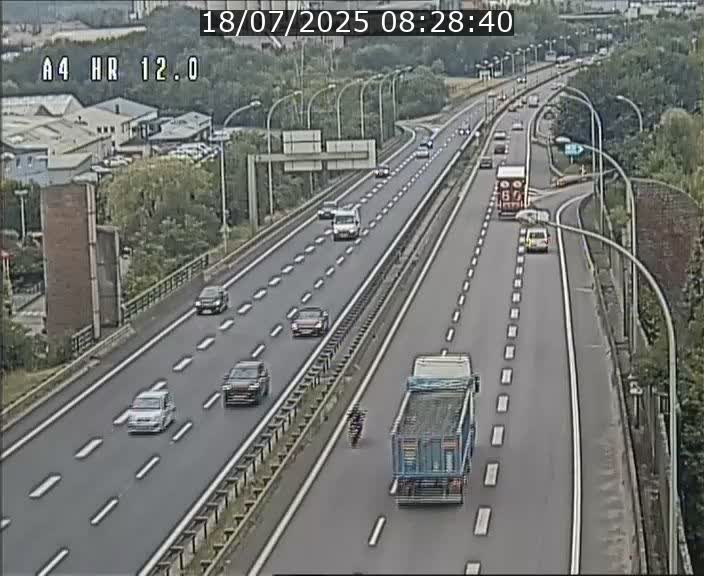 Traffic live webcam Luxembourg Jonction Foetz - A4 - BK 12.0 - direction Esch sur Alzette