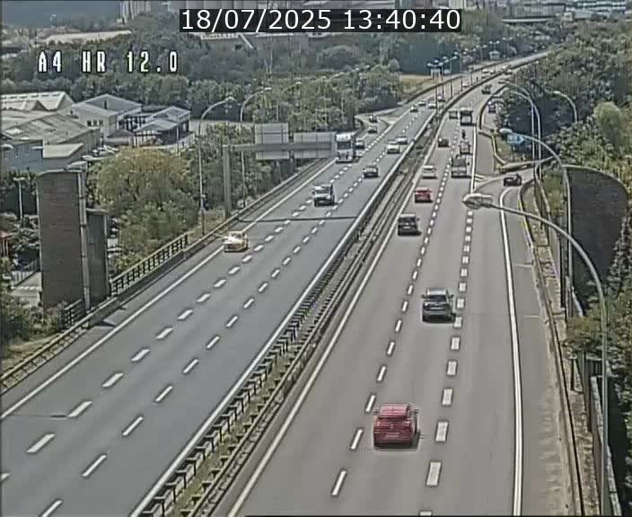 Traffic live webcam Luxembourg Jonction Foetz - A4 - BK 12.0 - direction Esch sur Alzette
