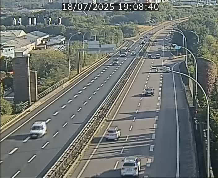 Traffic live webcam Luxembourg Jonction Foetz - A4 - BK 12.0 - direction Esch sur Alzette