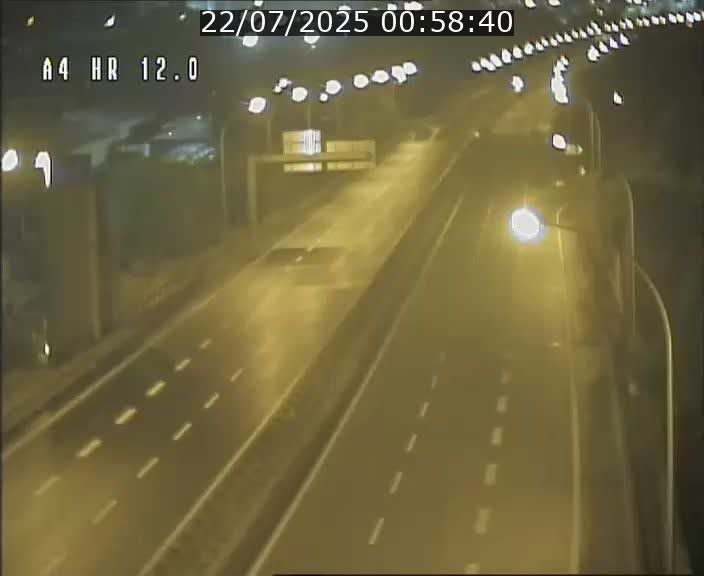 Traffic live webcam Luxembourg Jonction Foetz - A4 - BK 12.0 - direction Esch sur Alzette