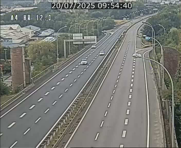 Traffic live webcam Luxembourg Jonction Foetz - A4 - BK 12.0 - direction Esch sur Alzette