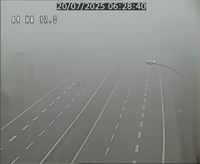 Traffic live webcam Luxembourg Jonction Foetz - A4 - BK 12.0 - direction Esch sur Alzette