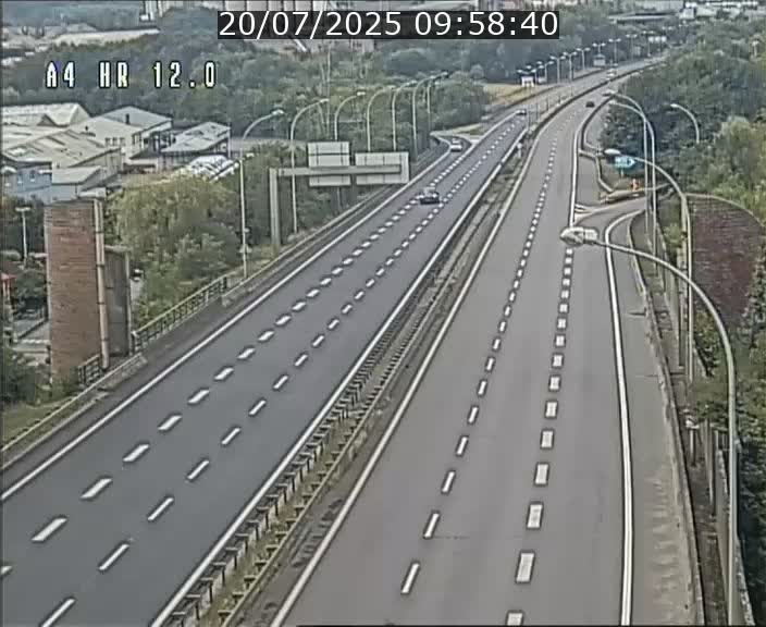 Traffic live webcam Luxembourg Jonction Foetz - A4 - BK 12.0 - direction Esch sur Alzette
