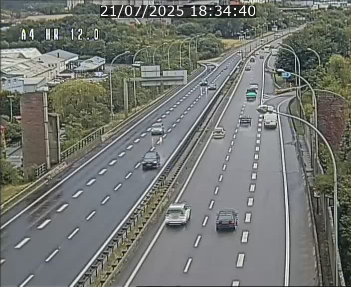 Traffic live webcam Luxembourg Jonction Foetz - A4 - BK 12.0 - direction Esch sur Alzette