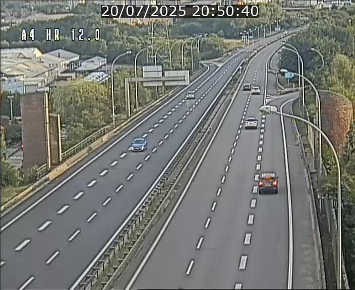 Traffic live webcam Luxembourg Jonction Foetz - A4 - BK 12.0 - direction Esch sur Alzette