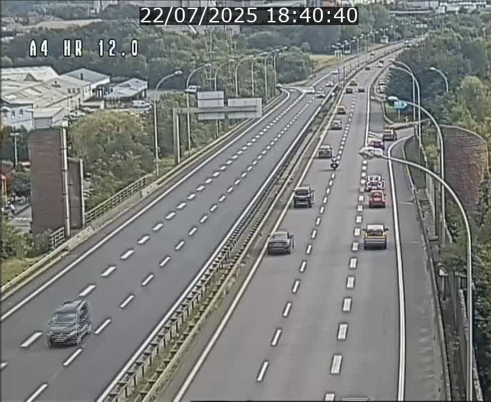 Traffic live webcam Luxembourg Jonction Foetz - A4 - BK 12.0 - direction Esch sur Alzette