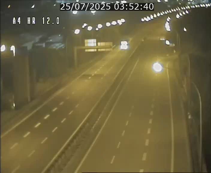 Traffic live webcam Luxembourg Jonction Foetz - A4 - BK 12.0 - direction Esch sur Alzette