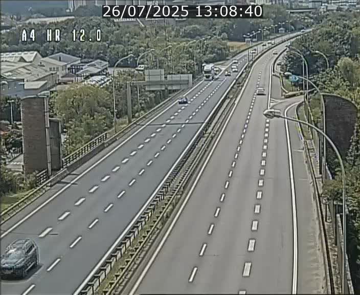 Traffic live webcam Luxembourg Jonction Foetz - A4 - BK 12.0 - direction Esch sur Alzette