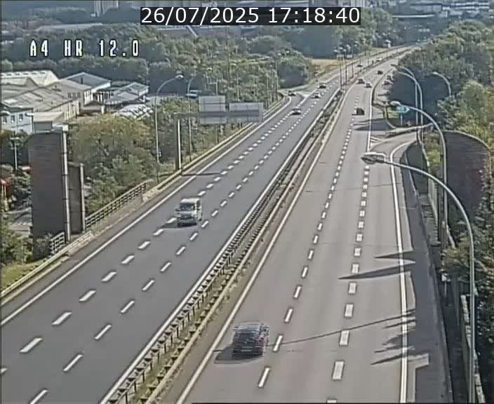 Traffic live webcam Luxembourg Jonction Foetz - A4 - BK 12.0 - direction Esch sur Alzette