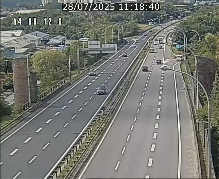 Traffic live webcam Luxembourg Jonction Foetz - A4 - BK 12.0 - direction Esch sur Alzette