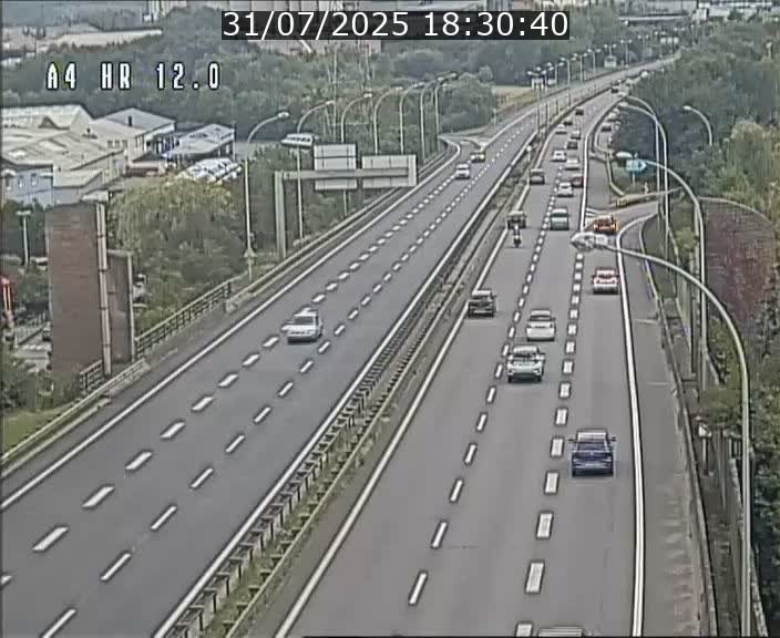 Traffic live webcam Luxembourg Jonction Foetz - A4 - BK 12.0 - direction Esch sur Alzette