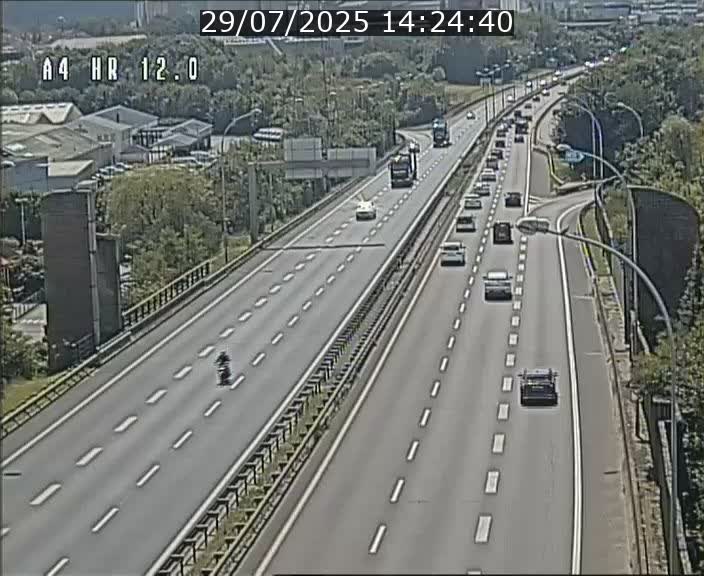 Traffic live webcam Luxembourg Jonction Foetz - A4 - BK 12.0 - direction Esch sur Alzette