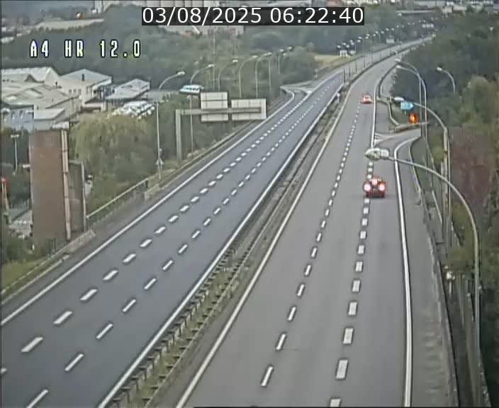 Traffic live webcam Luxembourg Jonction Foetz - A4 - BK 12.0 - direction Esch sur Alzette