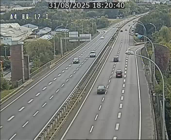 Traffic live webcam Luxembourg Jonction Foetz - A4 - BK 12.0 - direction Esch sur Alzette