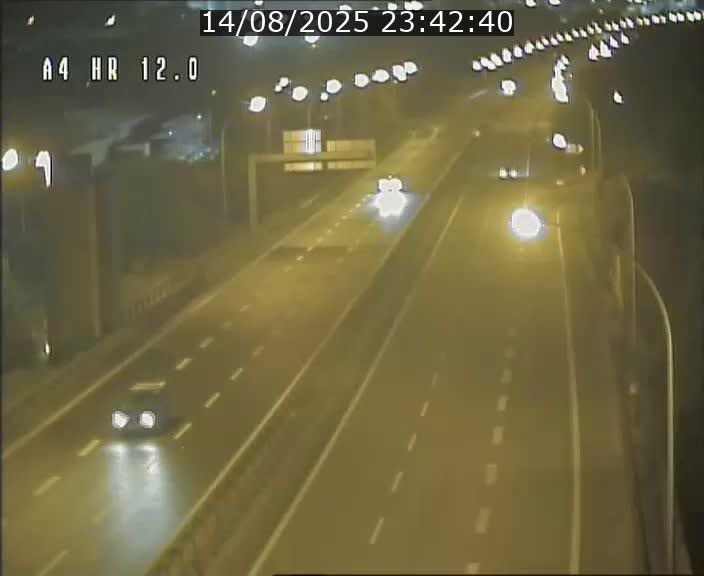 Traffic live webcam Luxembourg Jonction Foetz - A4 - BK 12.0 - direction Esch sur Alzette