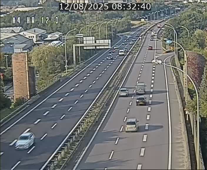 Traffic live webcam Luxembourg Jonction Foetz - A4 - BK 12.0 - direction Esch sur Alzette