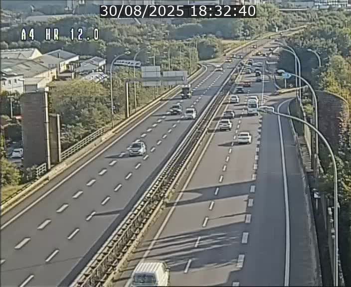 Traffic live webcam Luxembourg Jonction Foetz - A4 - BK 12.0 - direction Esch sur Alzette