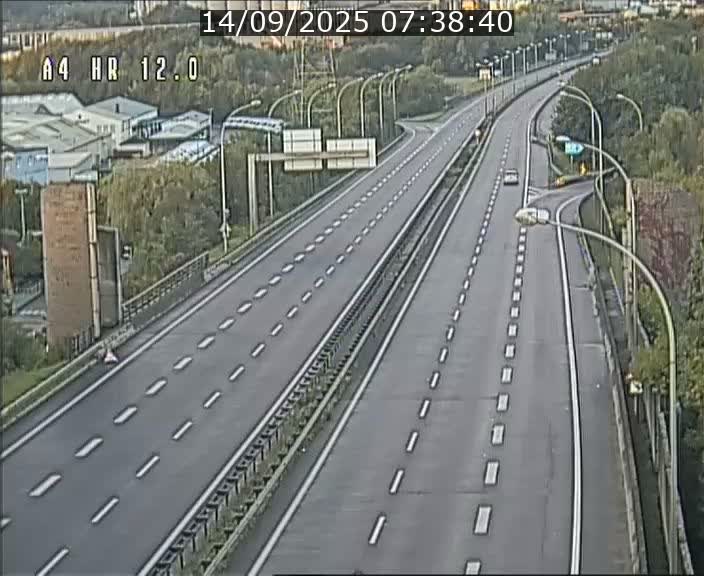 Traffic live webcam Luxembourg Jonction Foetz - A4 - BK 12.0 - direction Esch sur Alzette