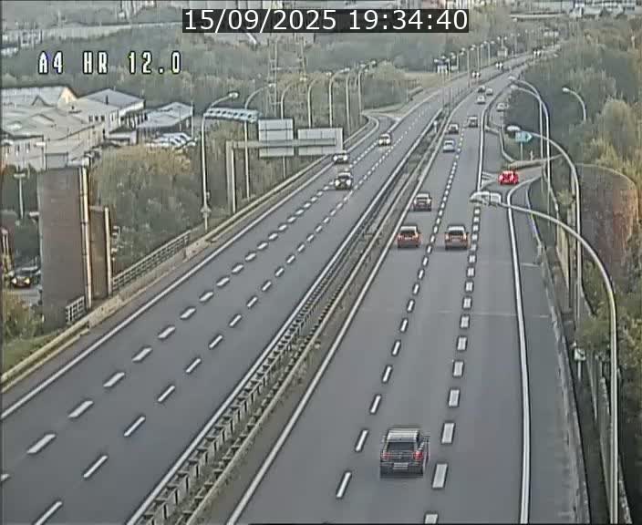 Traffic live webcam Luxembourg Jonction Foetz - A4 - BK 12.0 - direction Esch sur Alzette