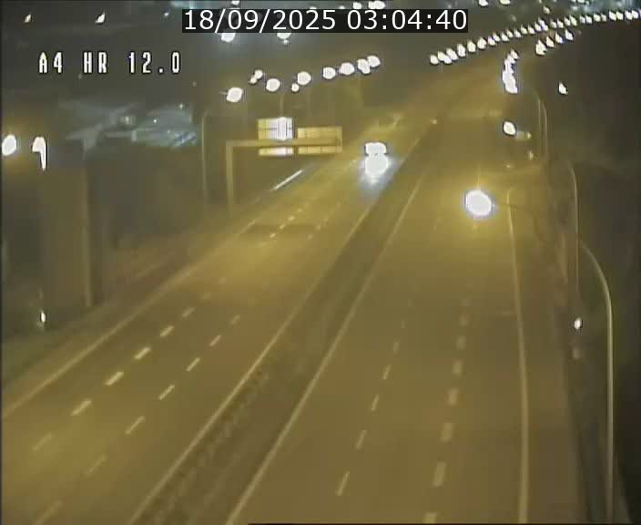 Traffic live webcam Luxembourg Jonction Foetz - A4 - BK 12.0 - direction Esch sur Alzette
