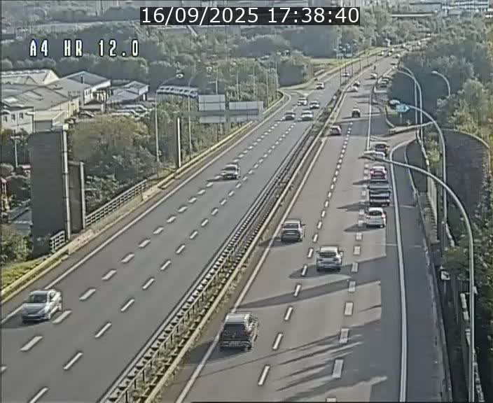 Traffic live webcam Luxembourg Jonction Foetz - A4 - BK 12.0 - direction Esch sur Alzette