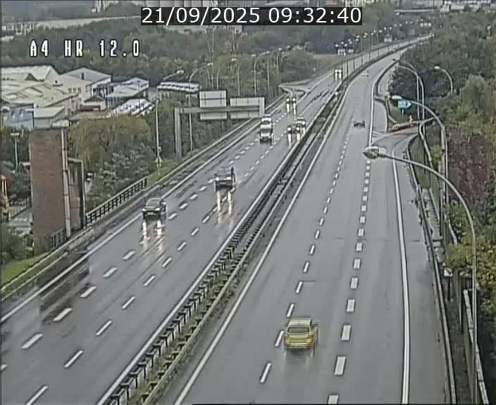 Traffic live webcam Luxembourg Jonction Foetz - A4 - BK 12.0 - direction Esch sur Alzette